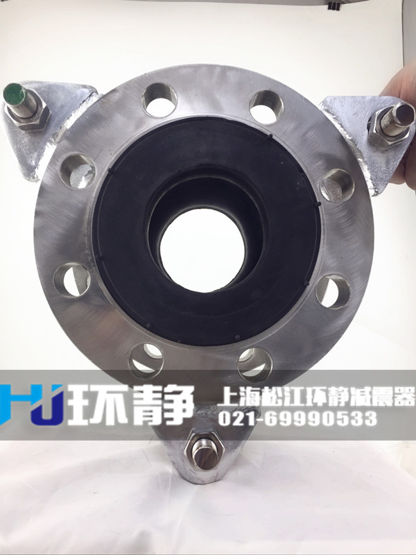 限位不銹鋼<a href=http://www.ynffmc.cn/products/xiangjiaojietou/danqiu target=_blank class=infotextkey>單球體<a href=http://www.ynffmc.cn target=_blank class=infotextkey>橡膠接頭</a></a>安裝實圖